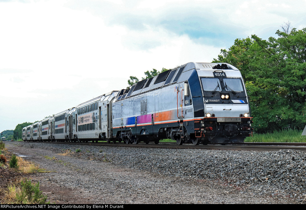 NJT 4514 on train 5531